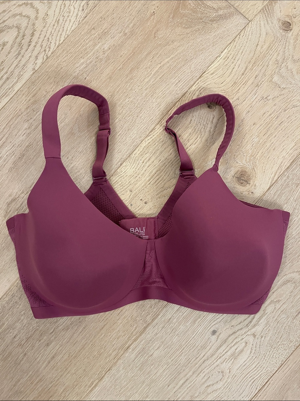 BALI Smooth Seamless Full-Coverage Underwire Bra Size 40DD